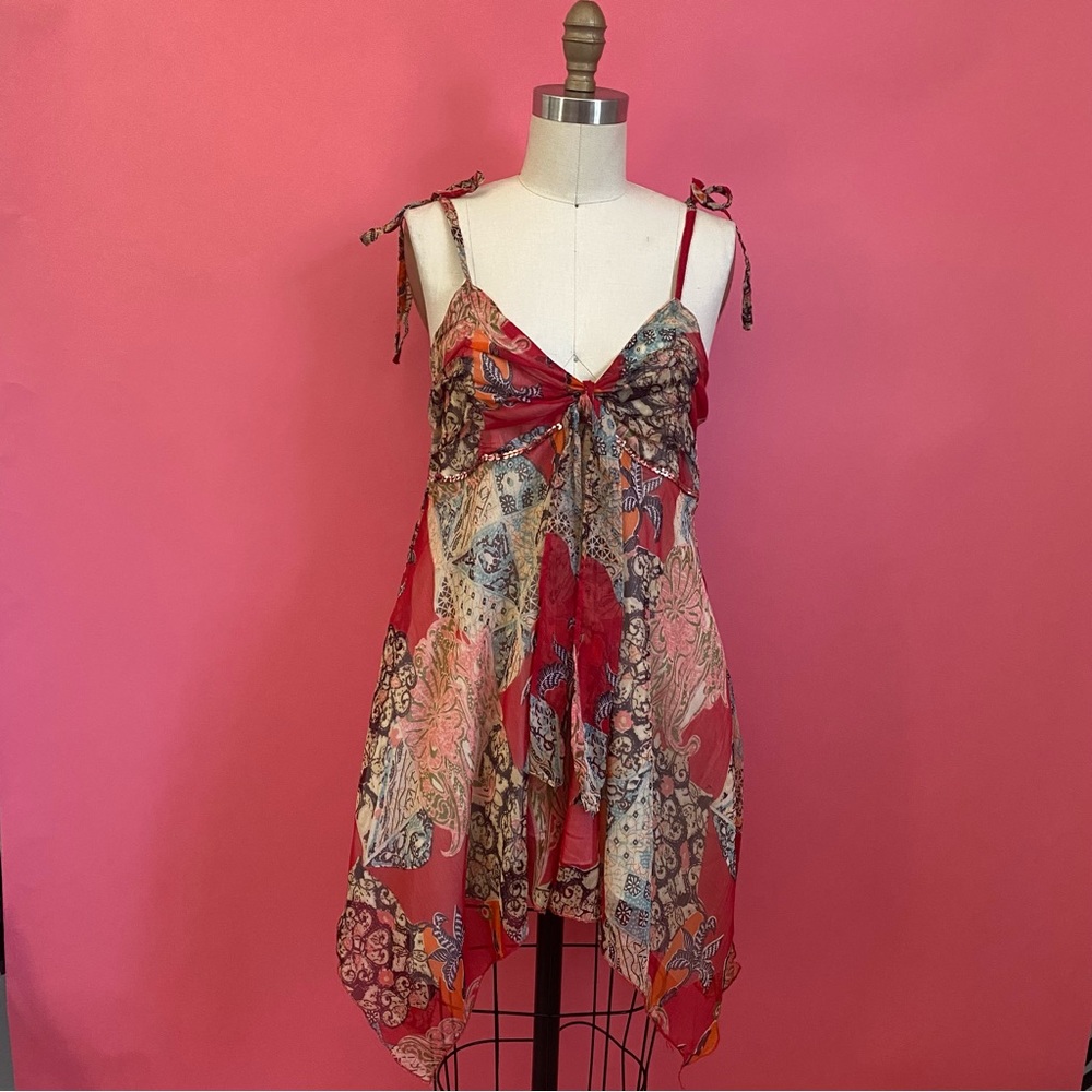 🛍️Vintage Y2K Handkerchief Hem Tank